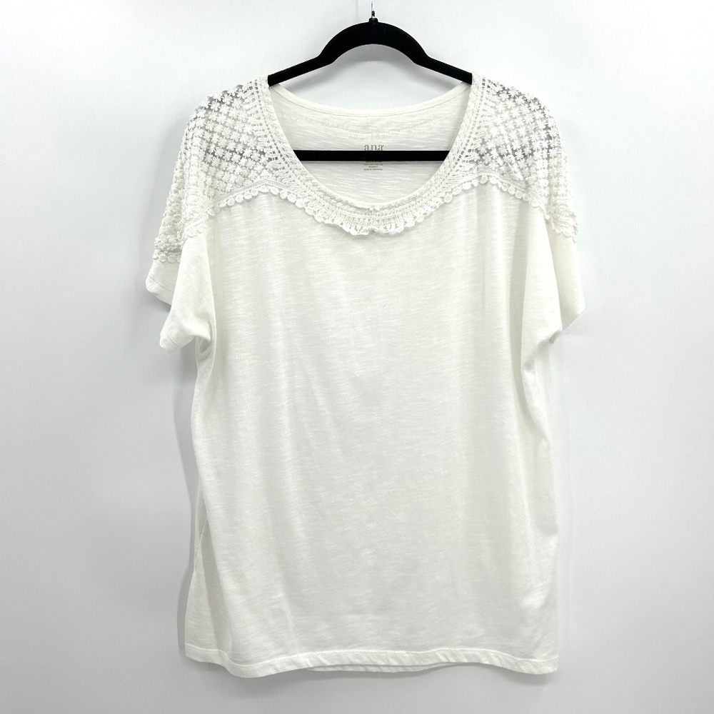 a.n.a Basic White Crochet Shoulder Comfy Short Sleeve Shirt Size Large